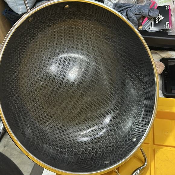 HexClad Hybrid Nonstick 14-Inch NWOB Wok MSRP $303 - Picture 6 of 6